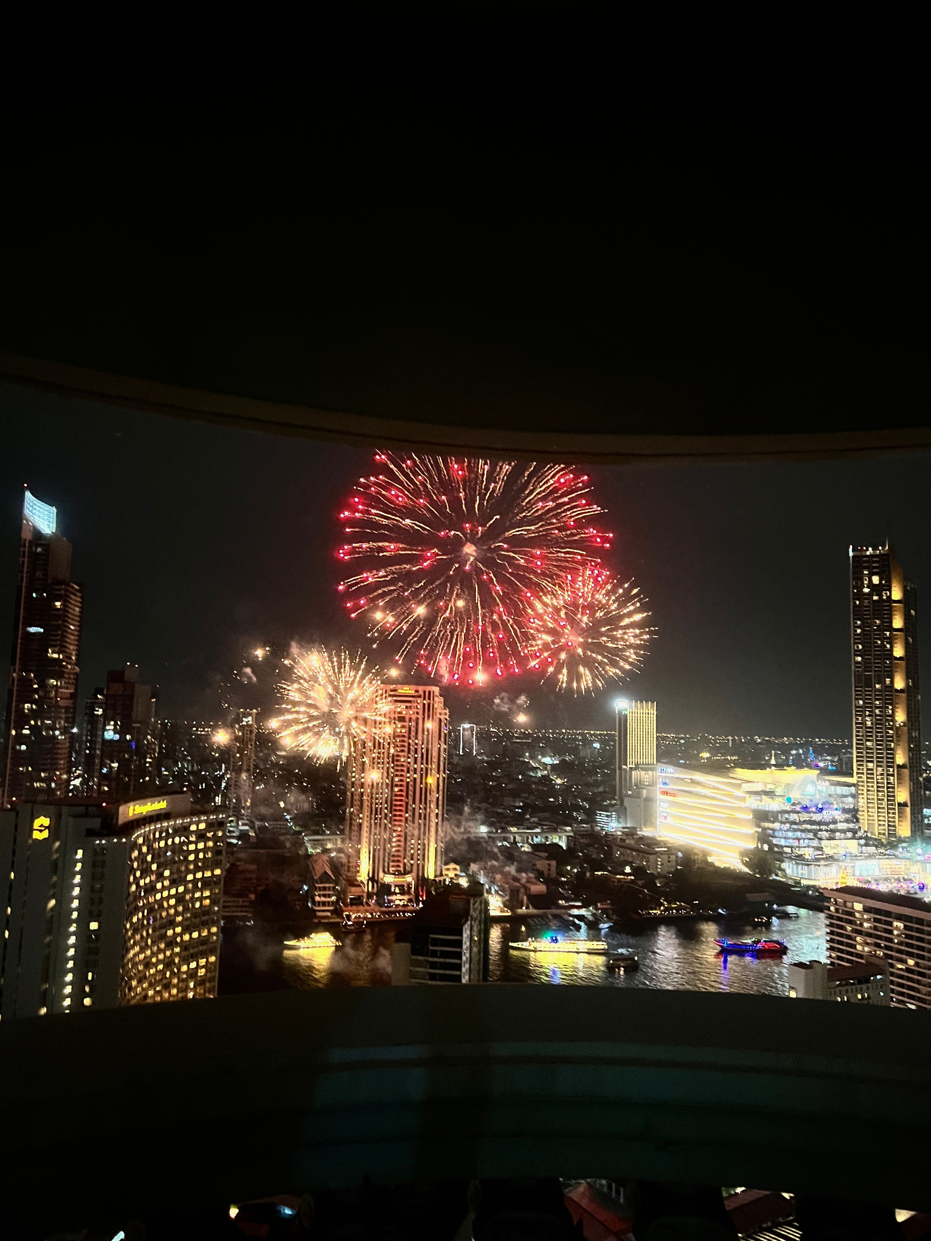 สเตท ทาวเวอร์ - Image 13