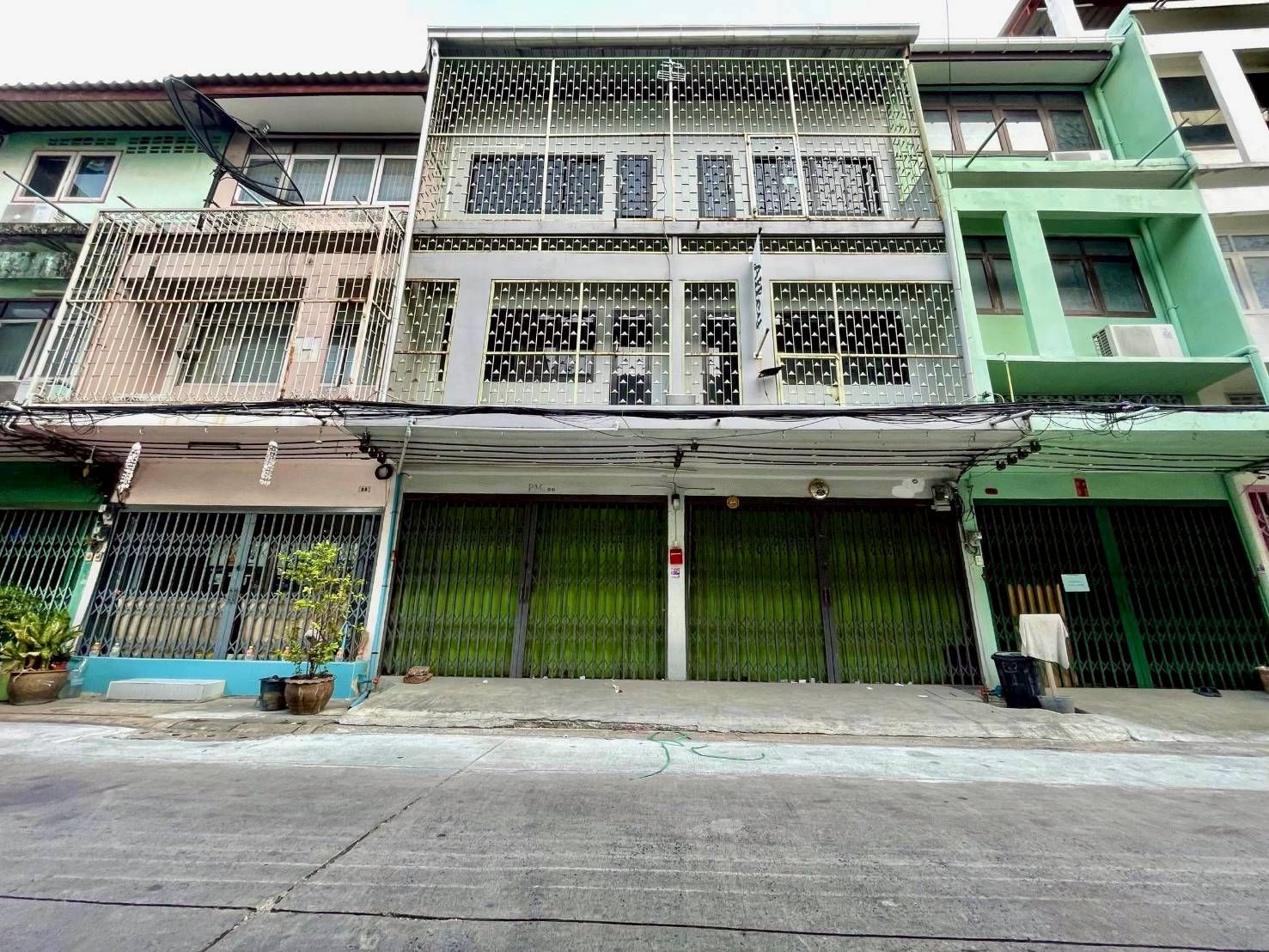  Building For Sale in Bang Chak, Phra Khanong, Bangkok - Image 1