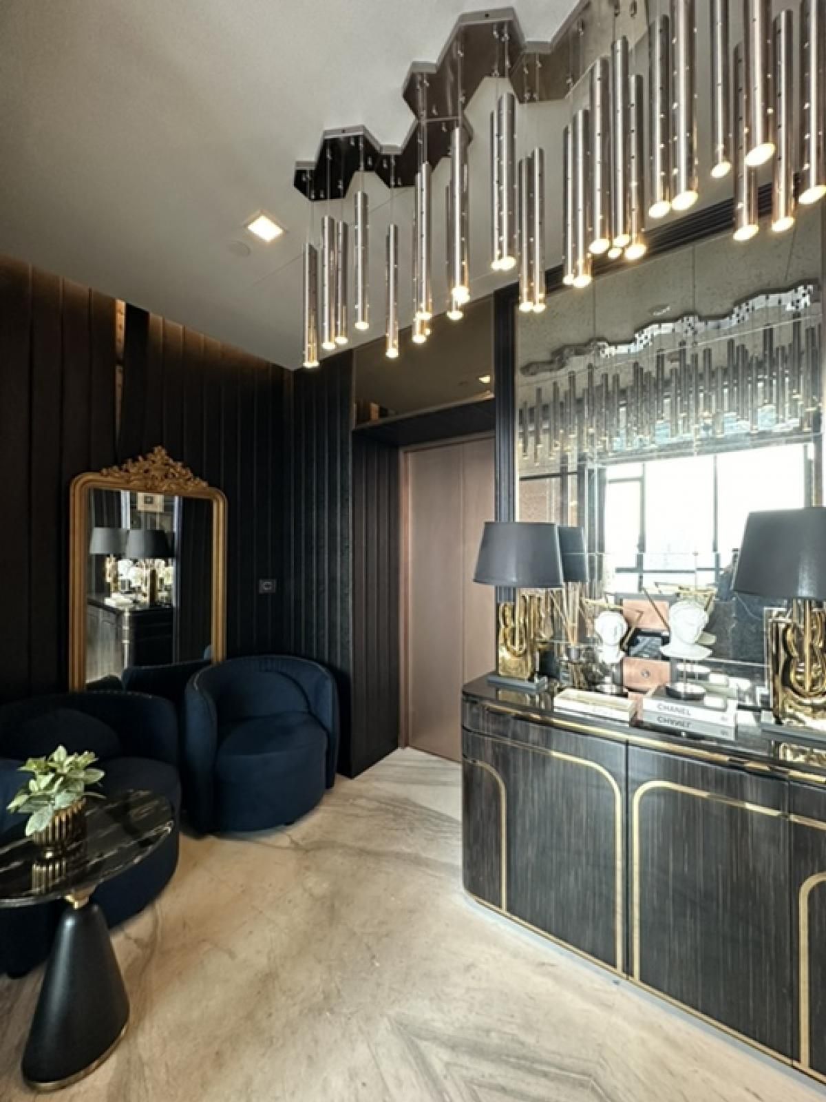 The Monument Thong Lo - Image 7