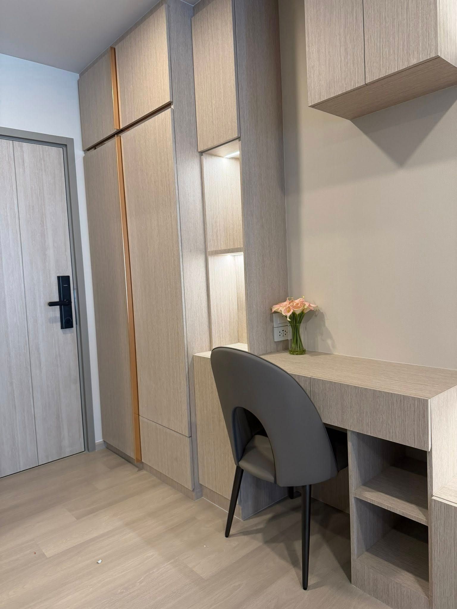 1 卧室 公寓 出租 在  - Image 10