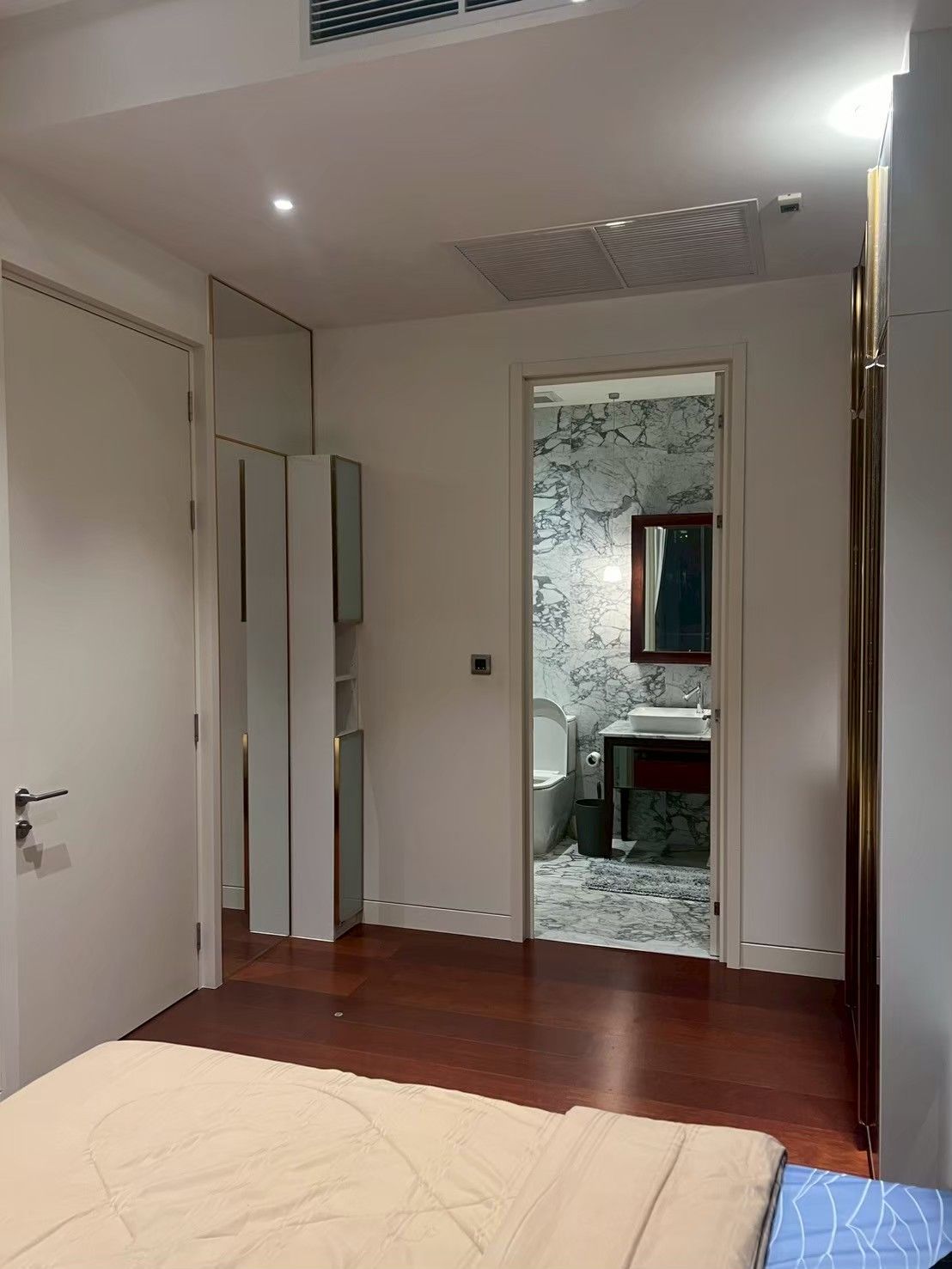 uploads/3efcf3ff-14c0-49cd-a97d-c18a86e0c28f/d917b056-29cc-451d-b54b-bbcbc36a73e3