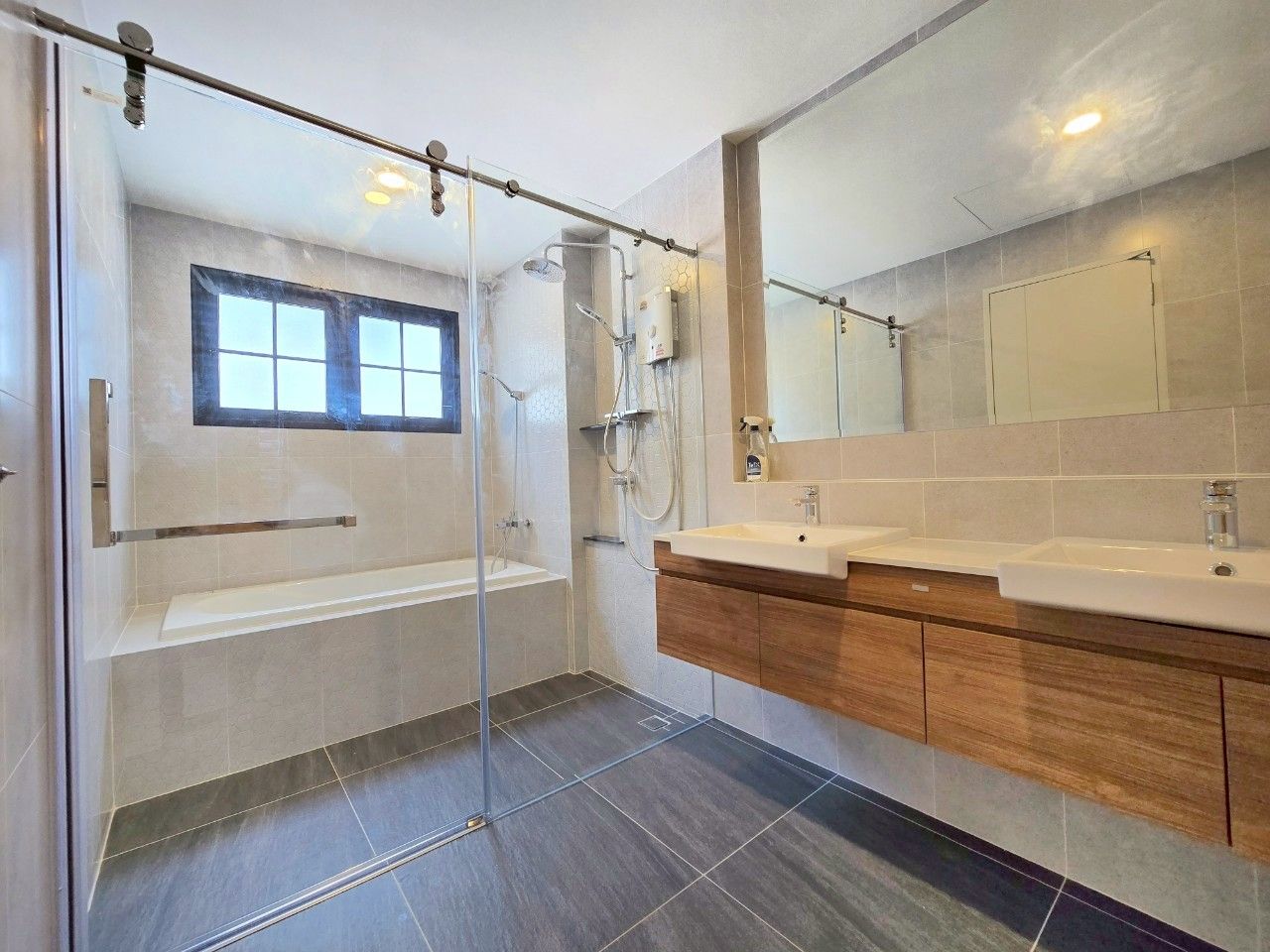 uploads/3efcf3ff-14c0-49cd-a97d-c18a86e0c28f/da369c1b-64ed-4baa-acf3-617f616d6a71