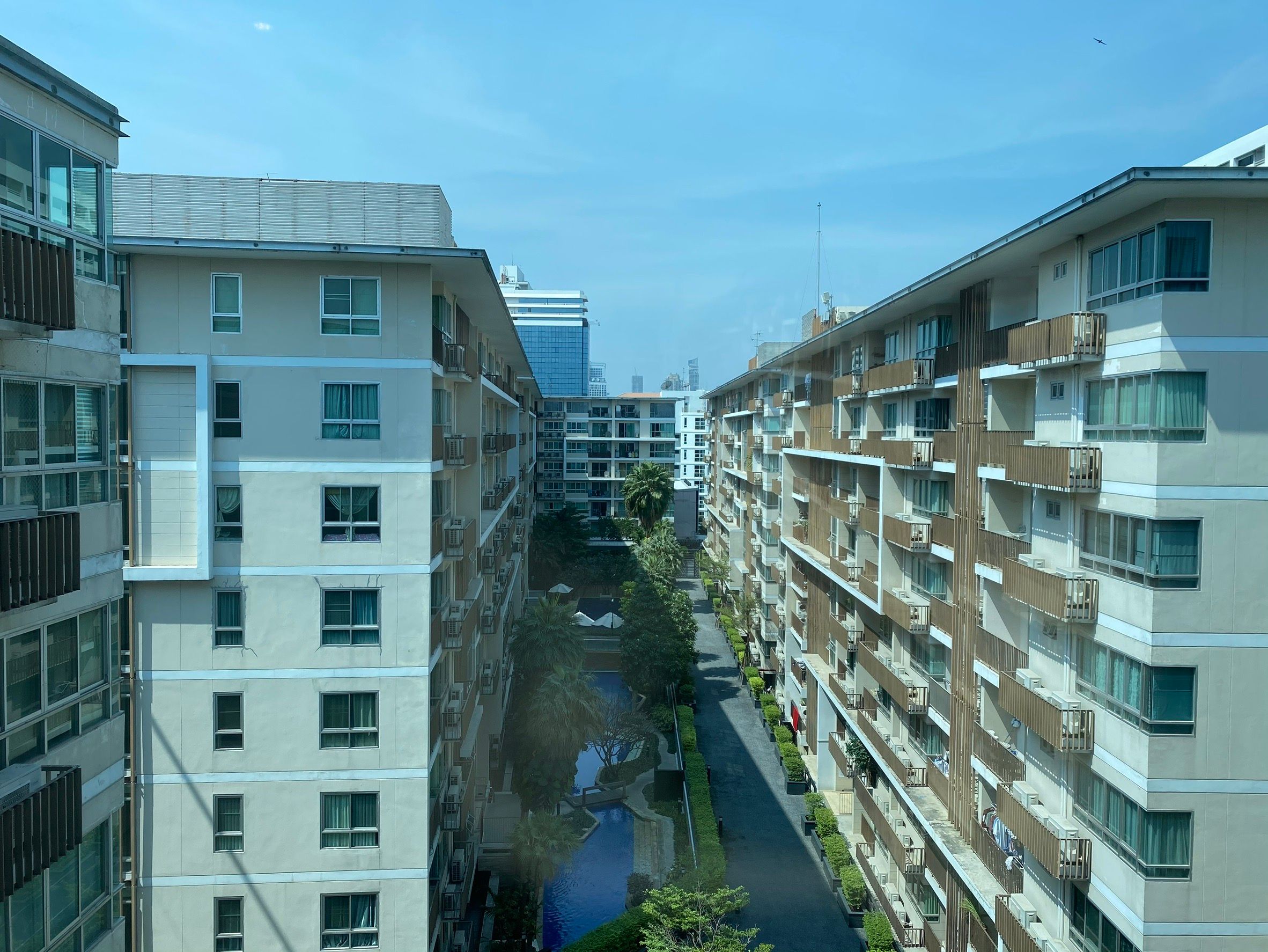 The Clover Thonglor - Image 12