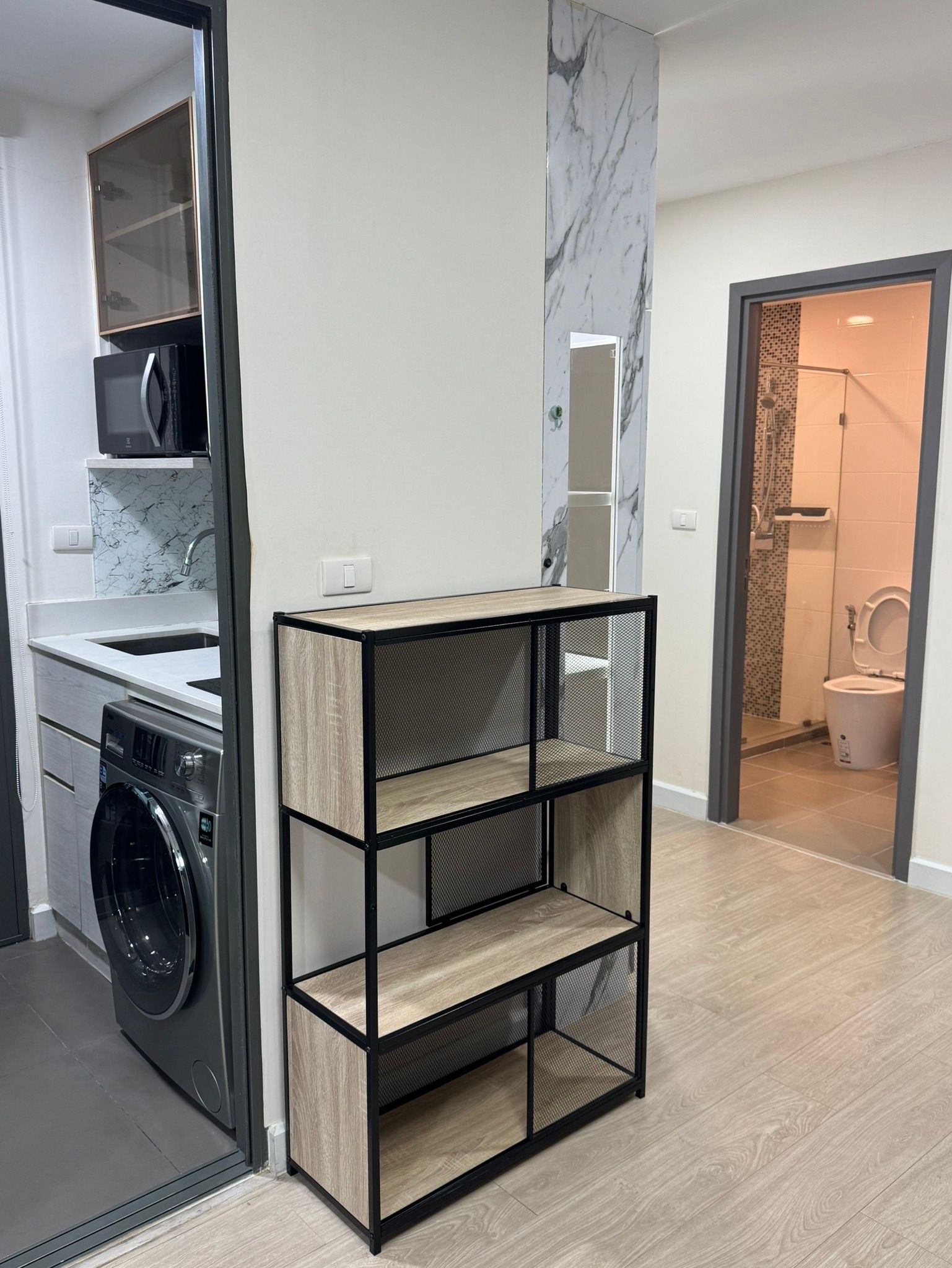 เมโทร ลักซ์ โรสโกลด์ พหลฯ-สุทธิสาร - Image 10