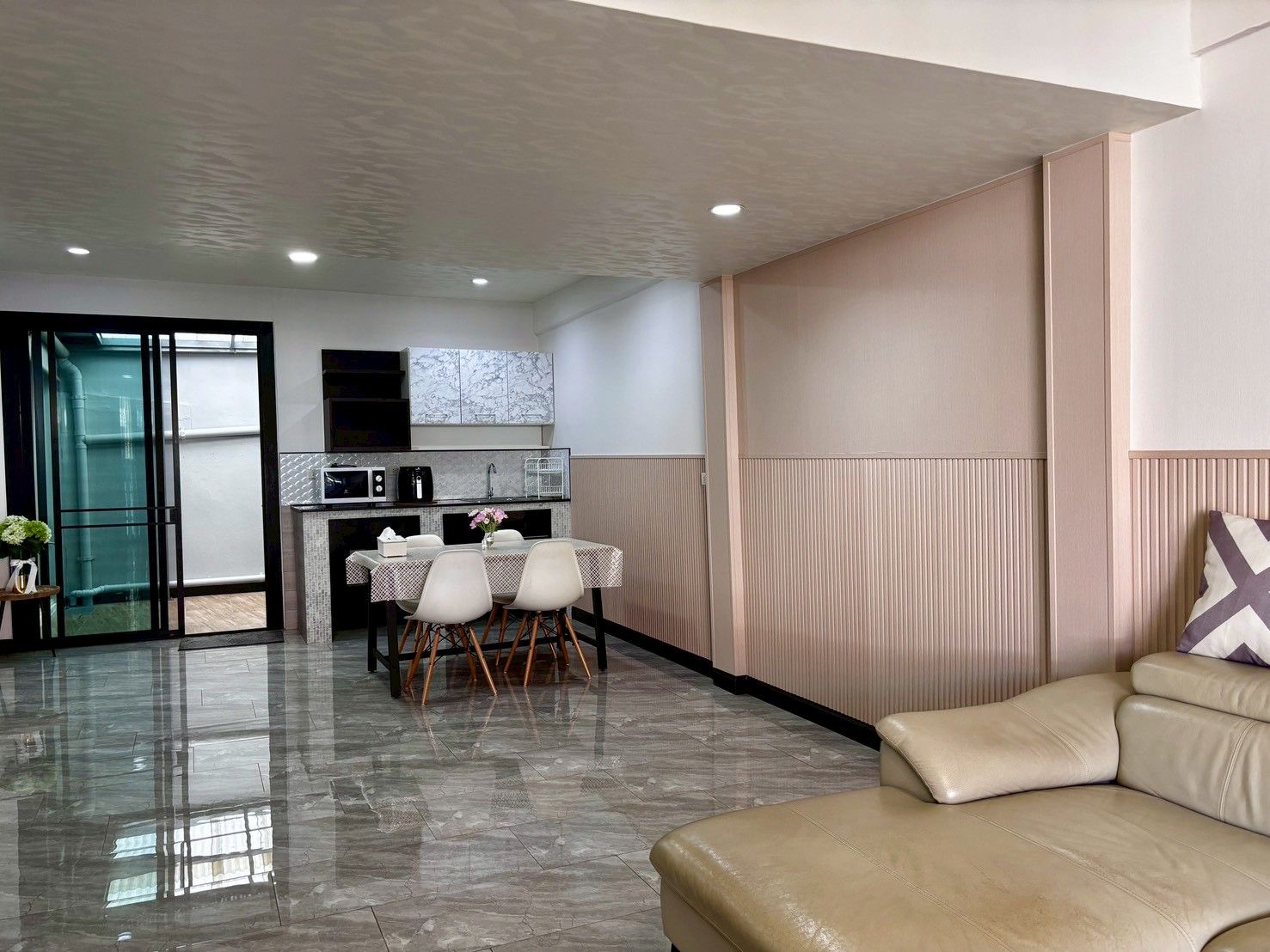 uploads/3efcf3ff-14c0-49cd-a97d-c18a86e0c28f/dd6bb9e5-4788-4949-b18f-f7addd80e383