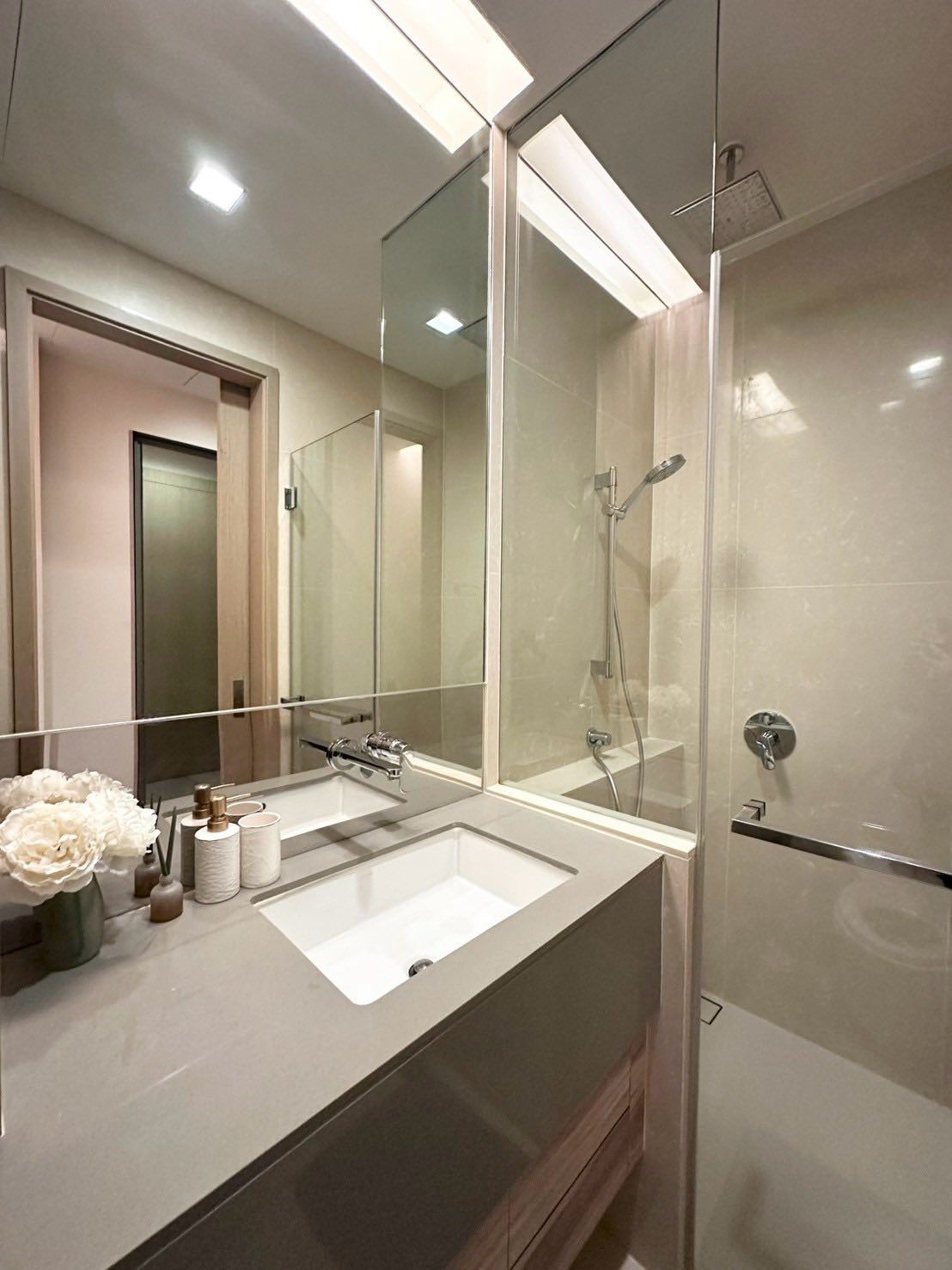 The ESSE Asoke - Image 11