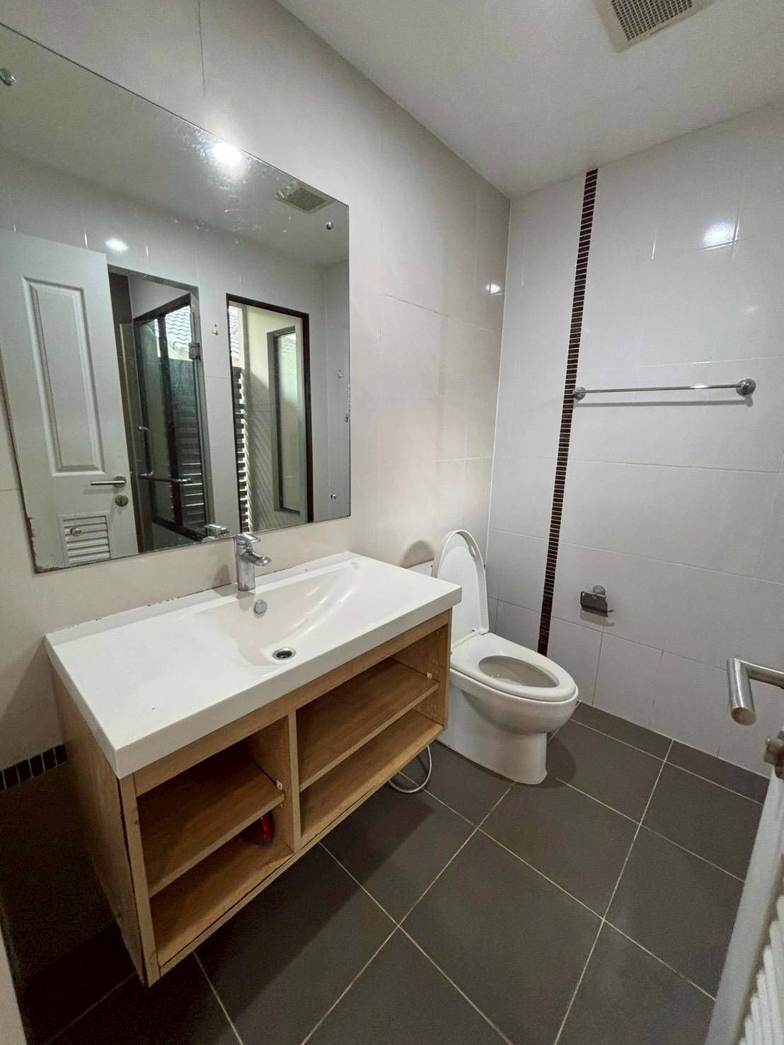 4 卧室 独立房屋 出租 在  - Image 20