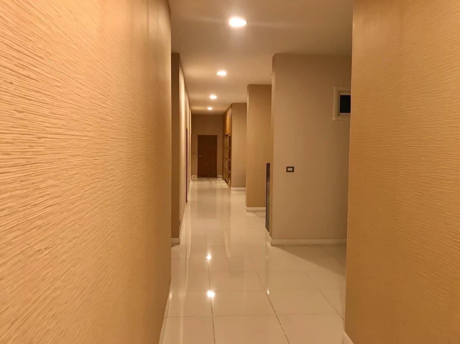 7 卧室 独立房屋 出租 在  - Image 40