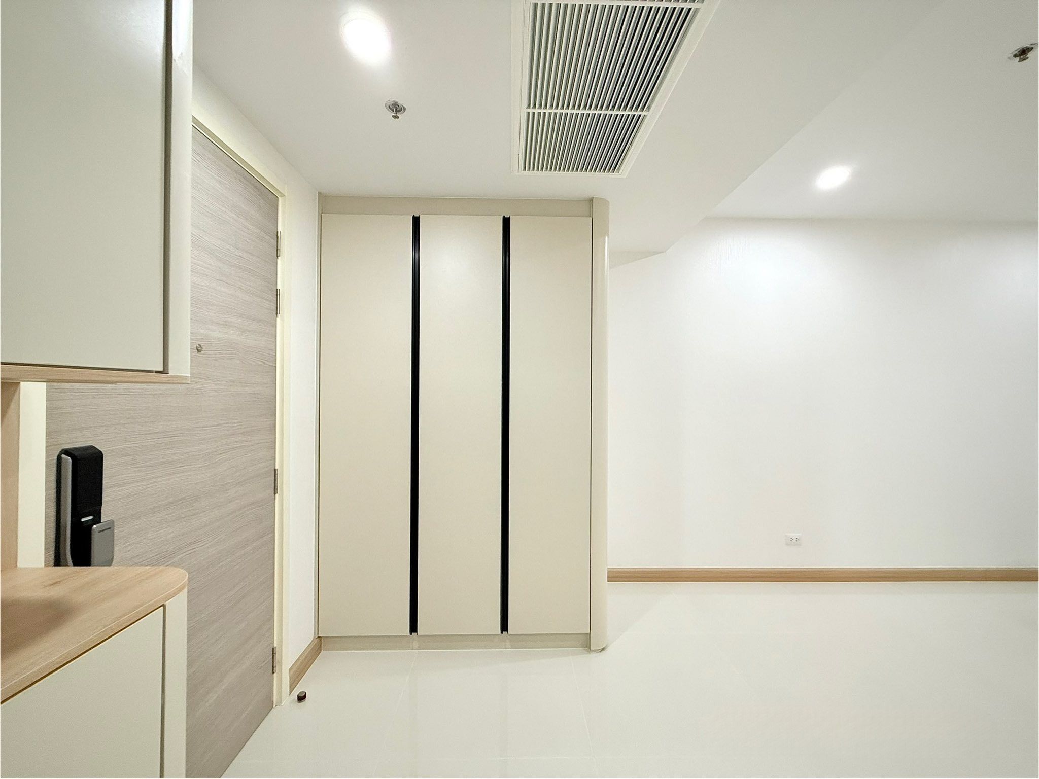 1 卧室 公寓 出售 在  - Image 17