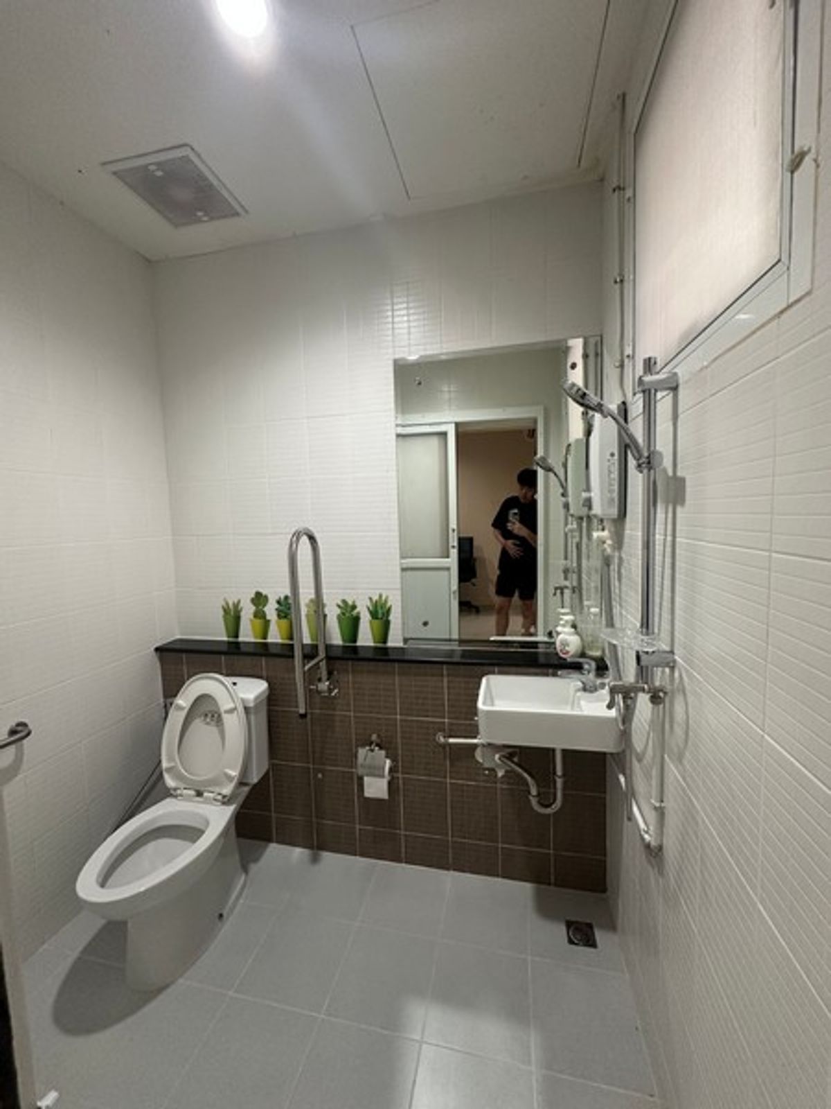 uploads/3efcf3ff-14c0-49cd-a97d-c18a86e0c28f/e1306477-e9ba-4f95-aa6f-36d2a7e82606