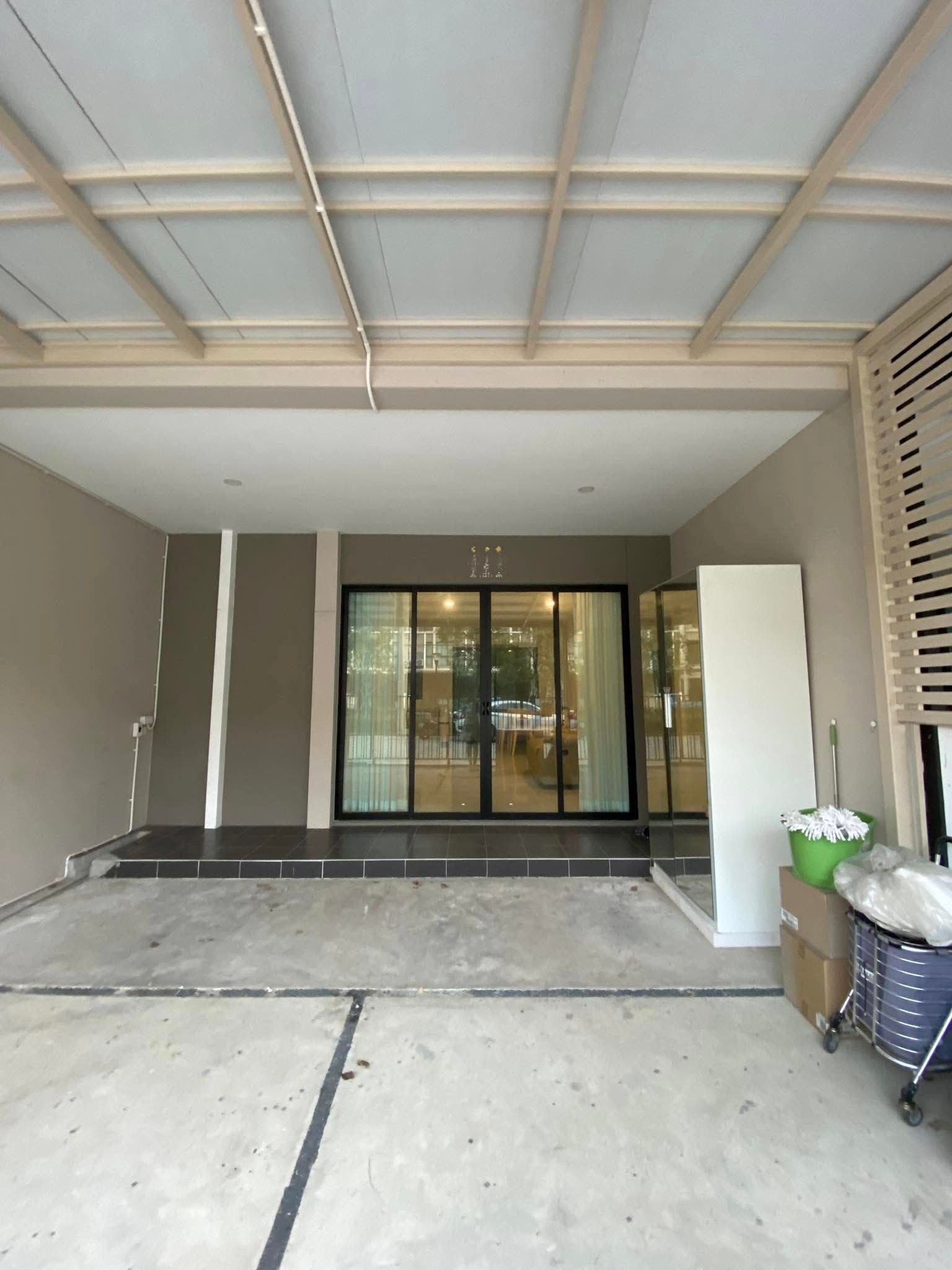 Patio Srinakarin - Rama 9 - Image 12