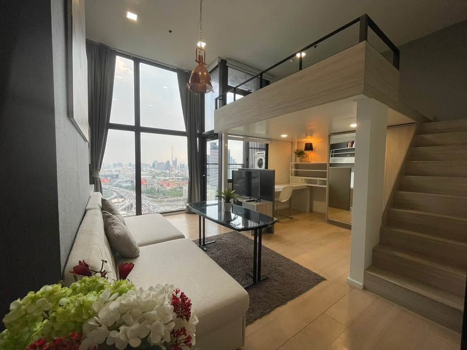 Chewathai Residence Asoke - Image 1