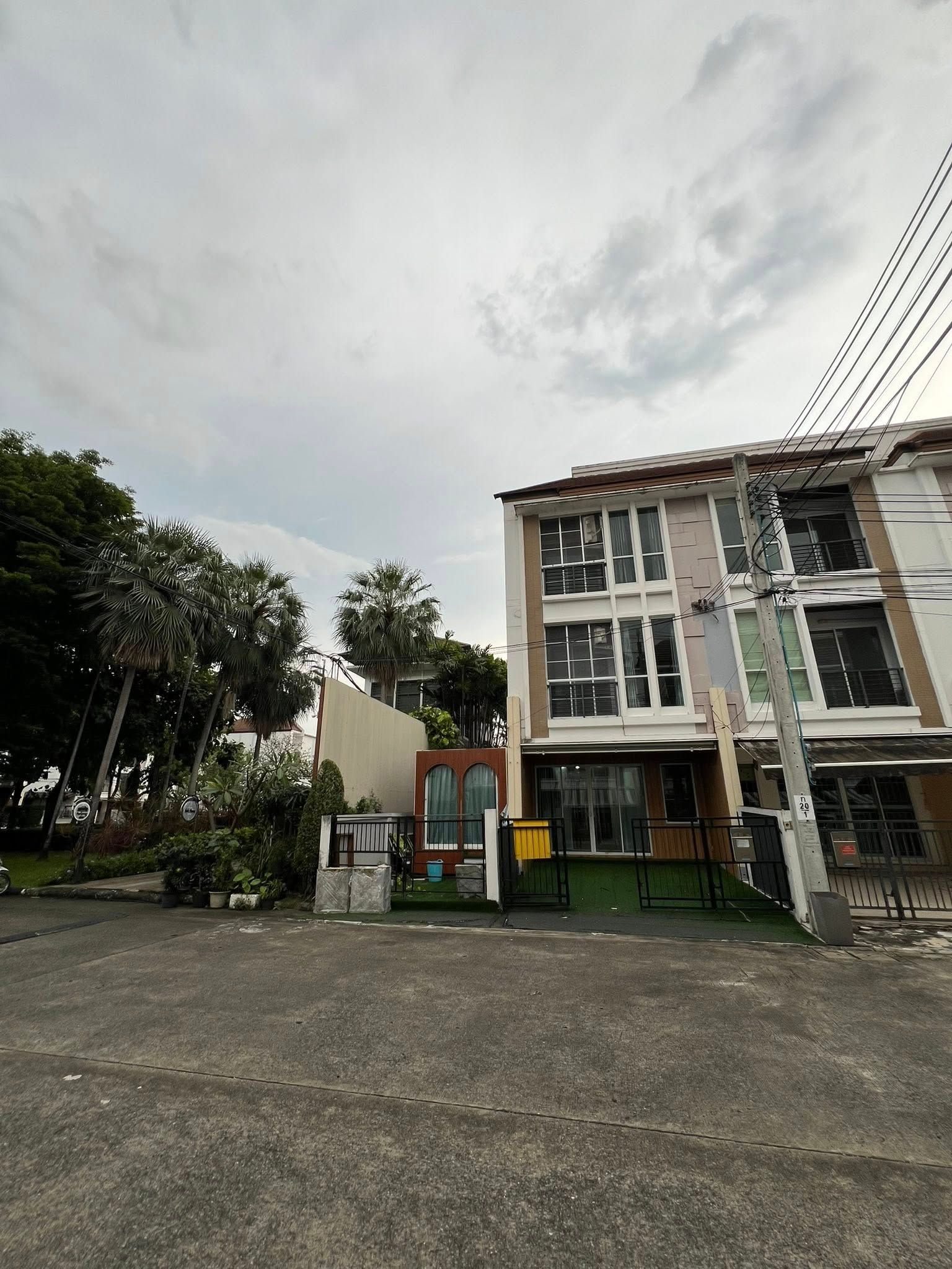 3 ห้องนอน ทาวน์เฮาส์ สำหรับขาย ใน หนองบอน, ประเวศ, กรุงเทพมหานคร - Image 15