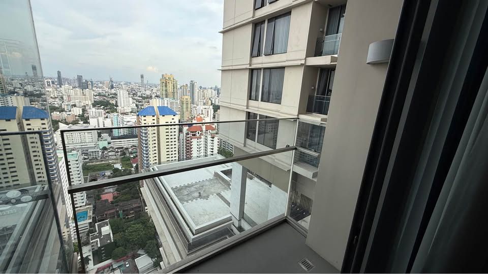 The ESSE Asoke - Image 15