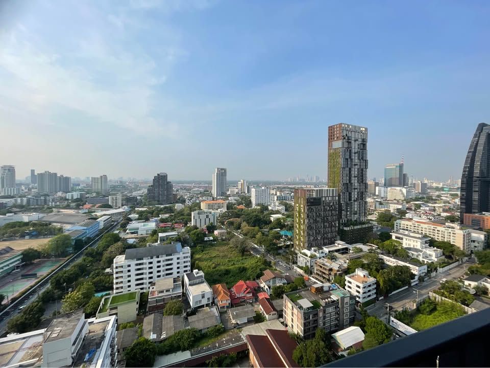 Siri at Sukhumvit - Image 7