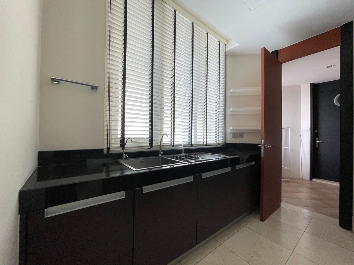 3 卧室 公寓 出租 在  - Image 8