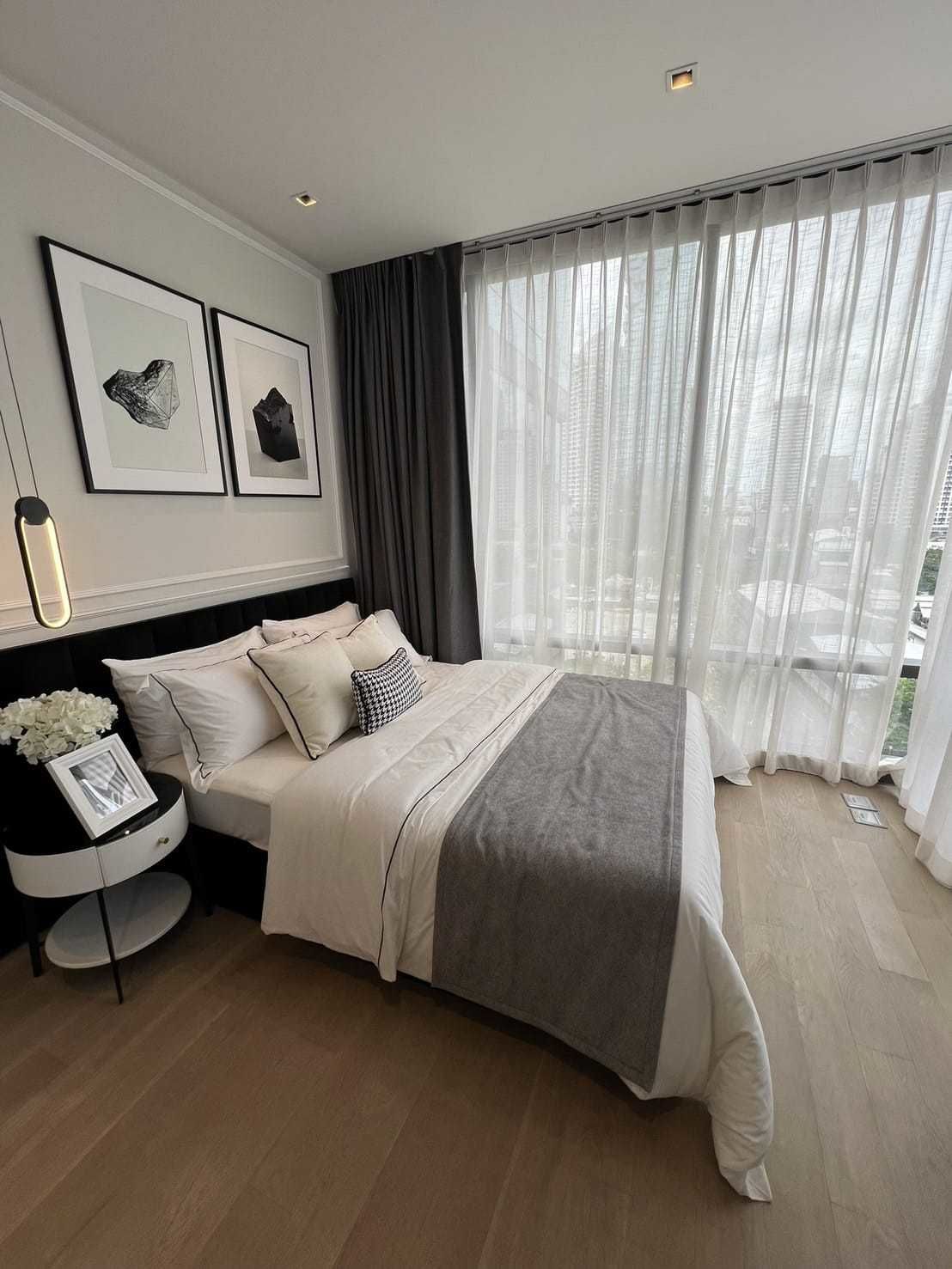 Ashton Silom - Image 5