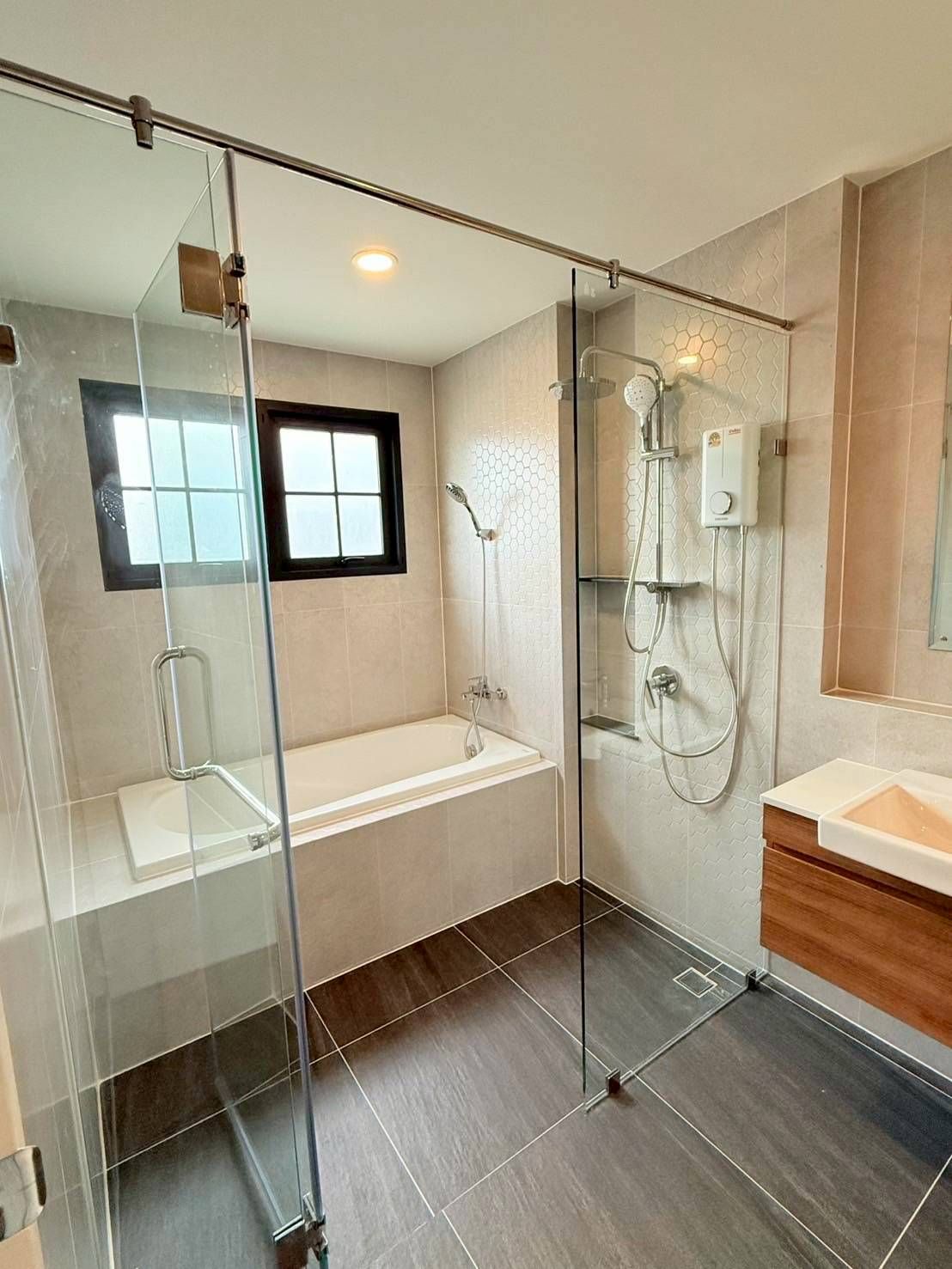 uploads/3efcf3ff-14c0-49cd-a97d-c18a86e0c28f/e7e08c01-7dbd-4463-9603-95ff5db24ffd