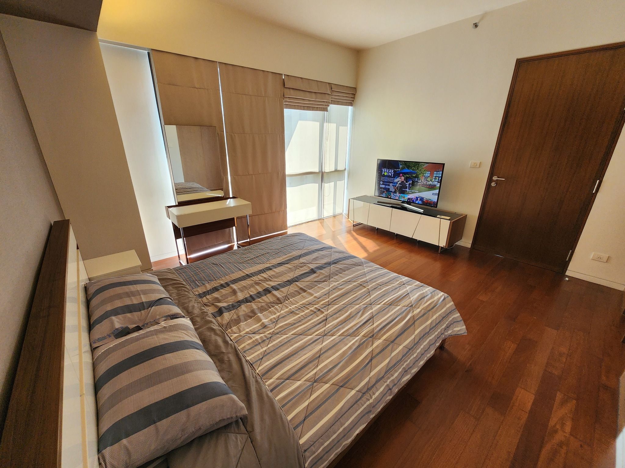 Hansar Rajdamri - Image 12