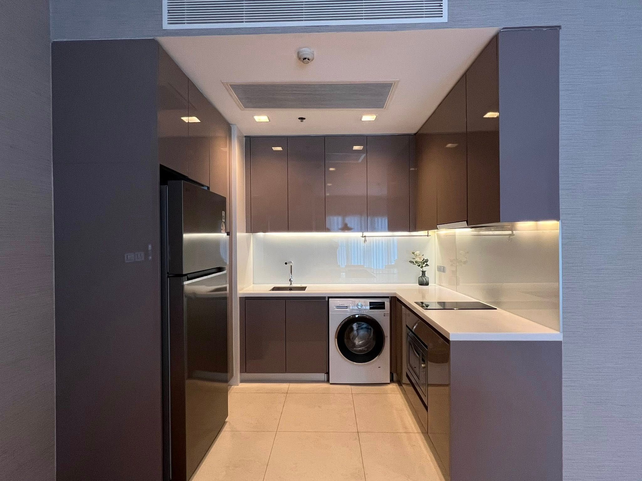 2 卧室 公寓 出租 在  - Image 15