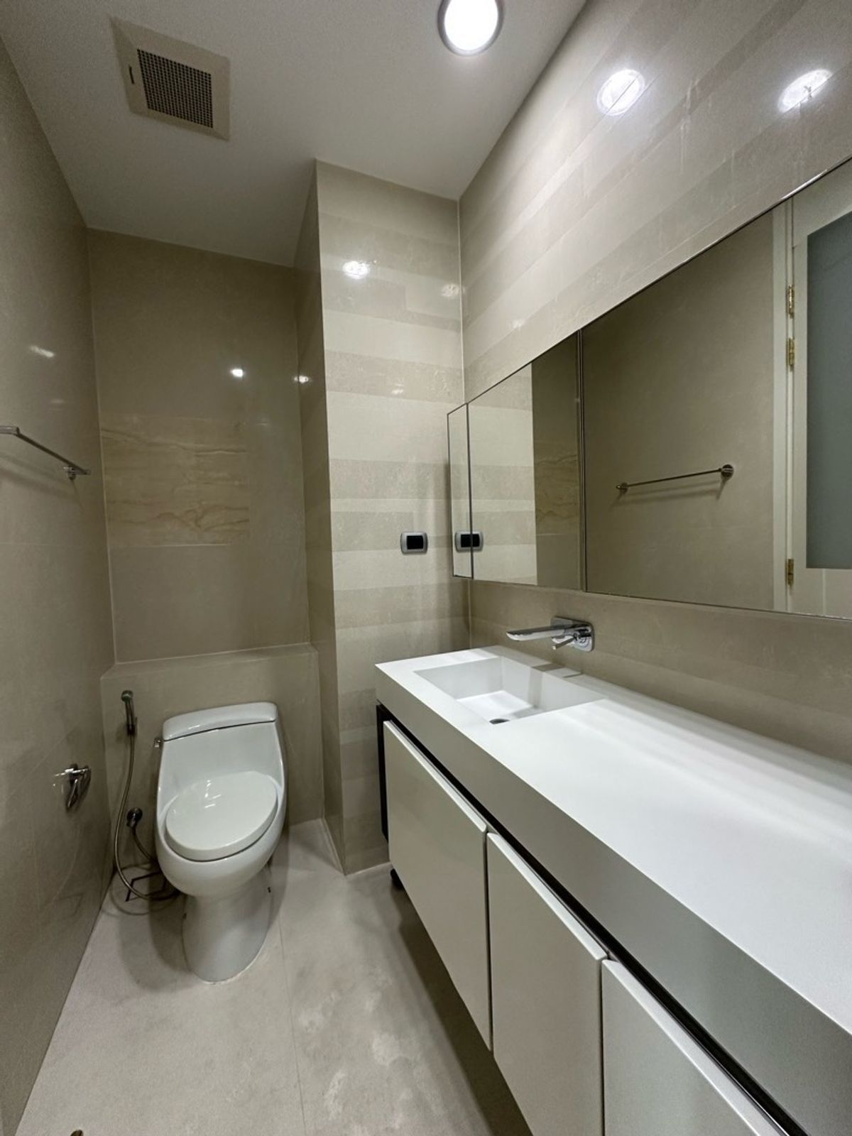 uploads/3efcf3ff-14c0-49cd-a97d-c18a86e0c28f/e9f7fd9c-bd1b-490b-b0fc-a40c5b2aed0e