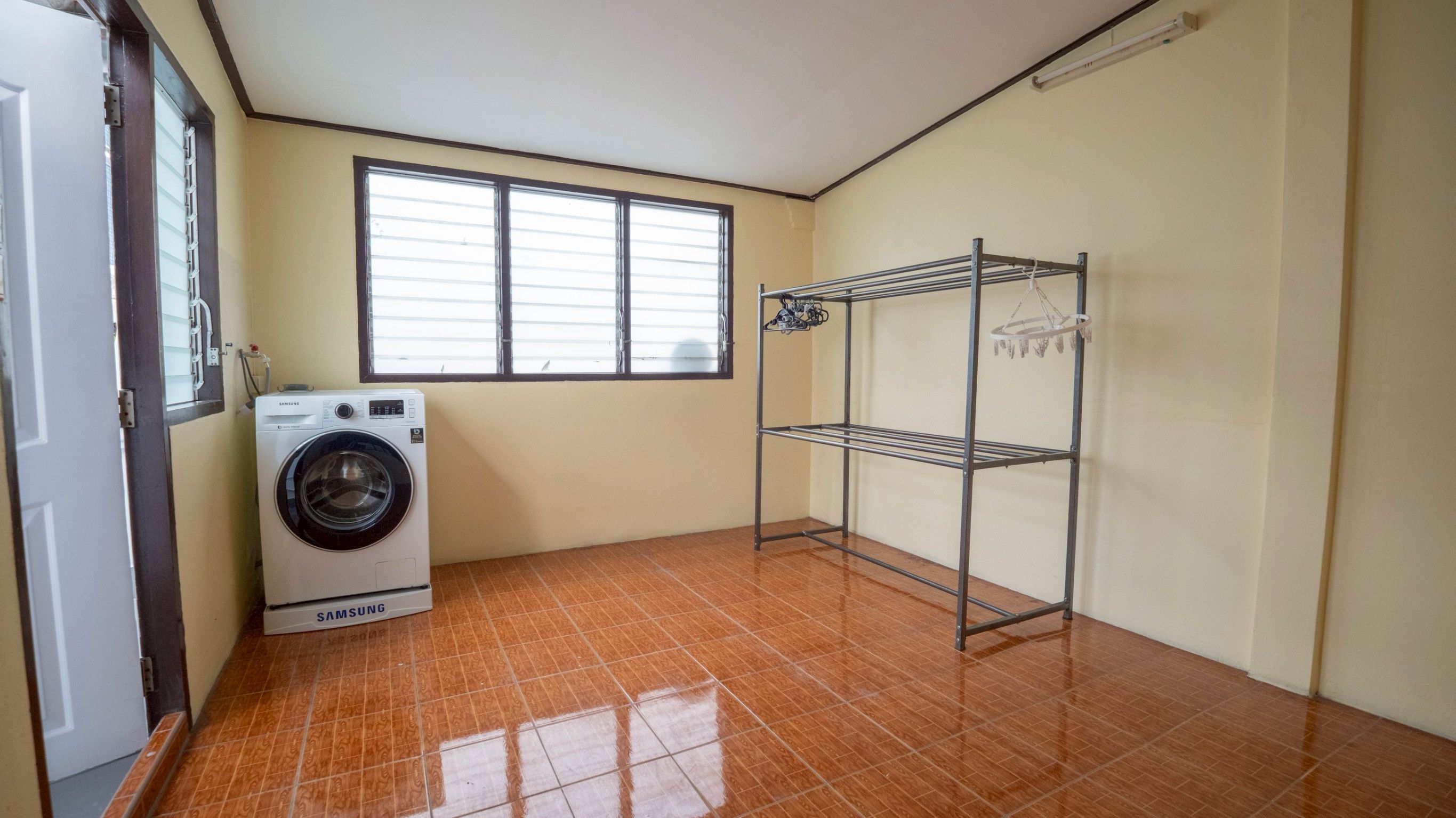 5 卧室 联排别墅 出租 在  - Image 20