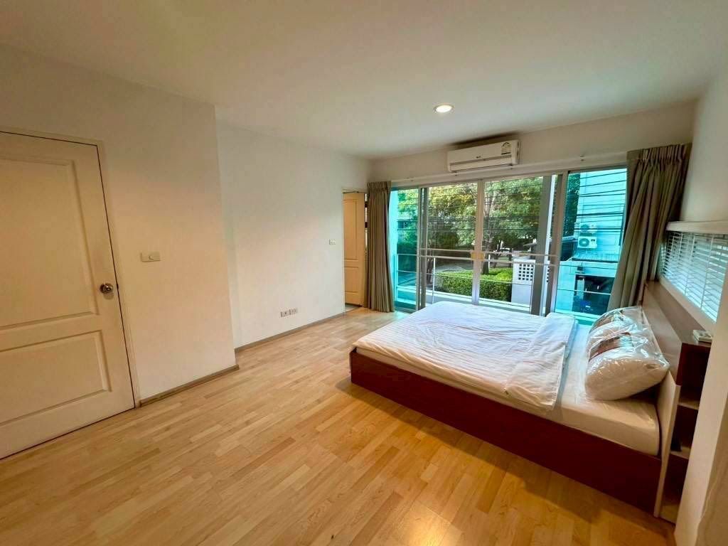 3 卧室 联排别墅 出租 在  - Image 14