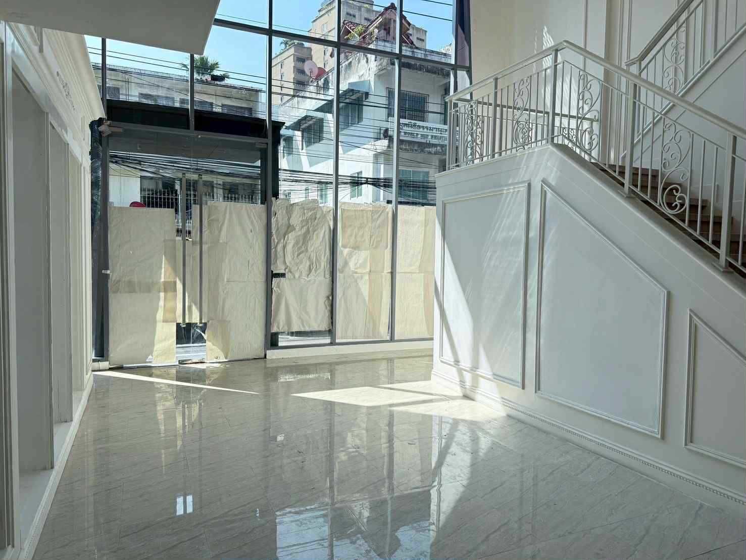  อาคาร สำหรับเช่า ใน คลองตันเหนือ, วัฒนา, กรุงเทพมหานคร - Image 1