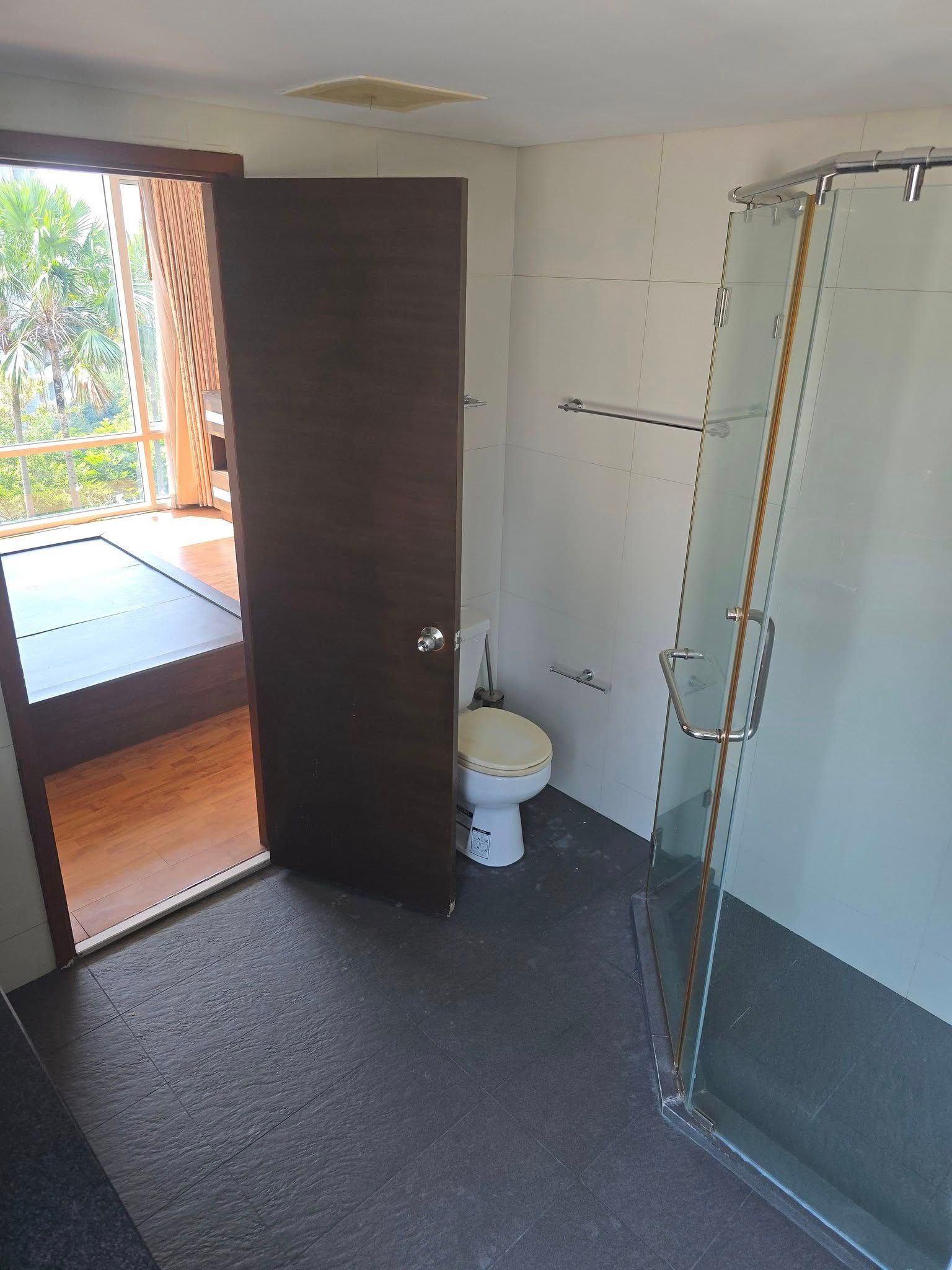 3 卧室 公寓 出售 在  - Image 11