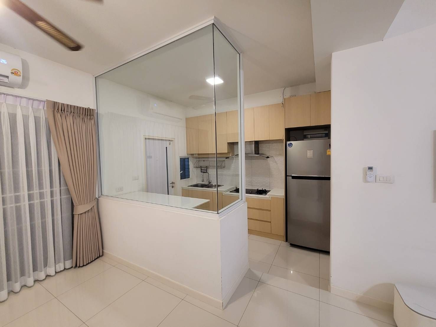 3 卧室 联排别墅 出租 在  - Image 12