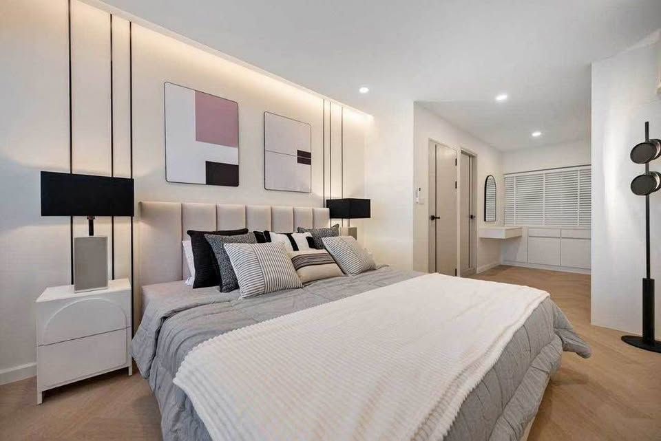 ทองหล่อ ทาวเวอร์ - Image 20