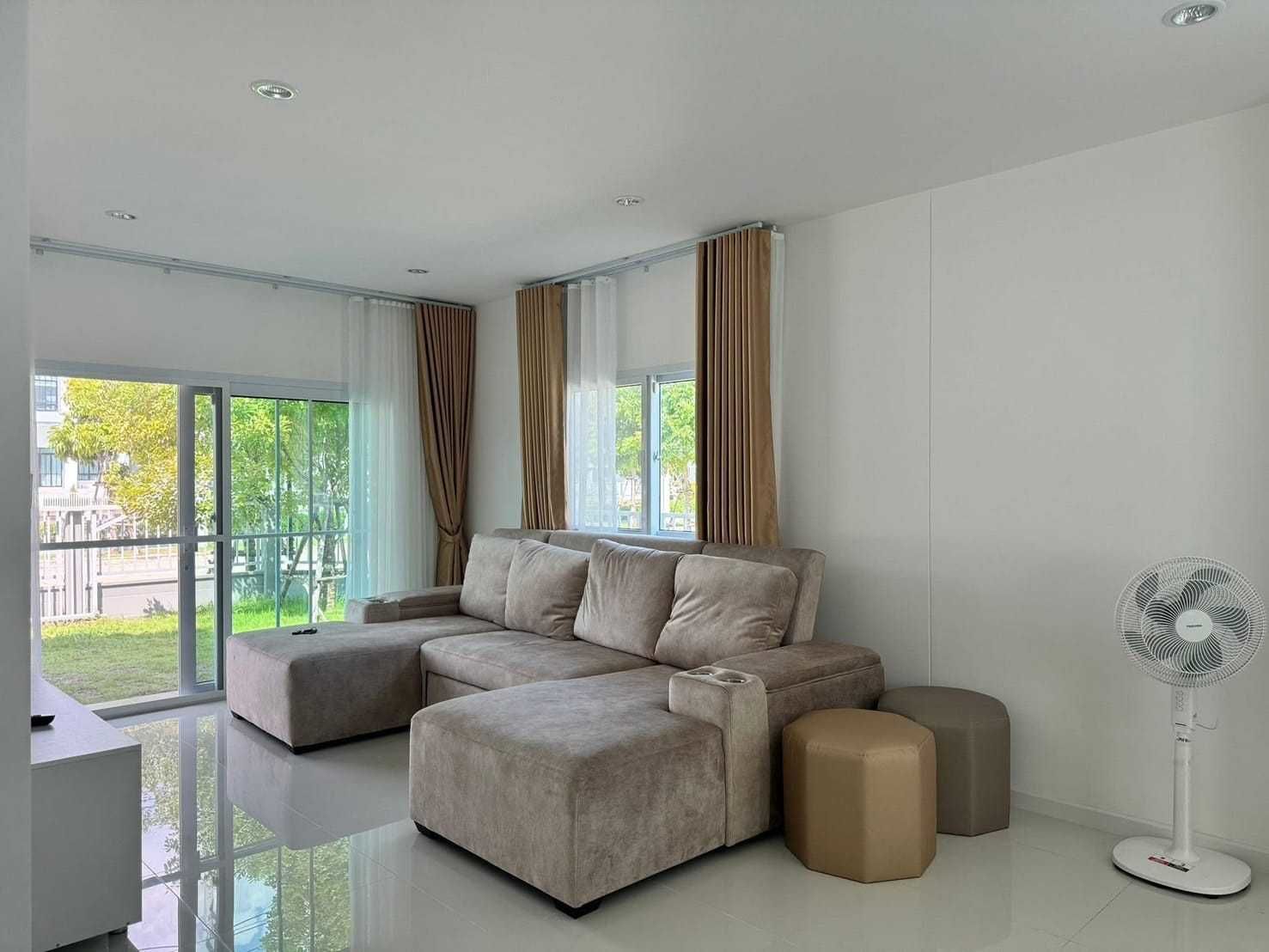 4 Bedroom House For Rent in Bang Pu, Mueang Samut Prakan, Samut Prakan - Image 4