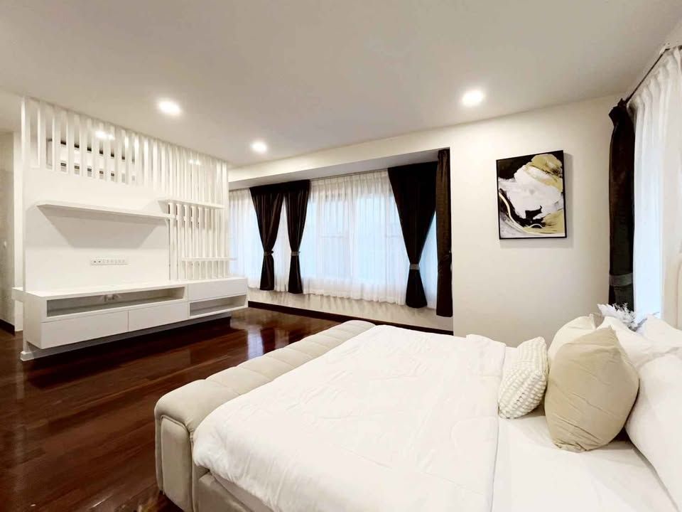 6 卧室 独立房屋 出租 在  - Image 23