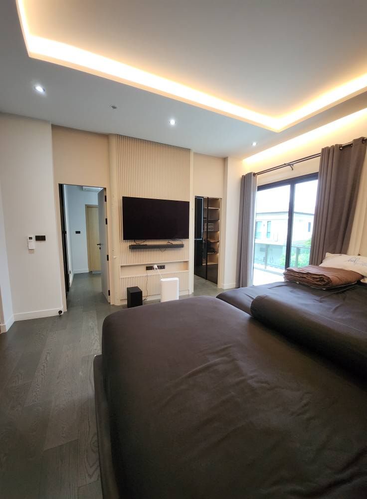 5 卧室 独立房屋 出租 在  - Image 28