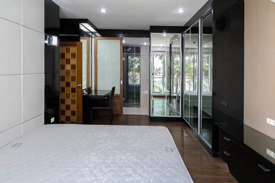 Von Napa Sukhumvit 38 - Image 7