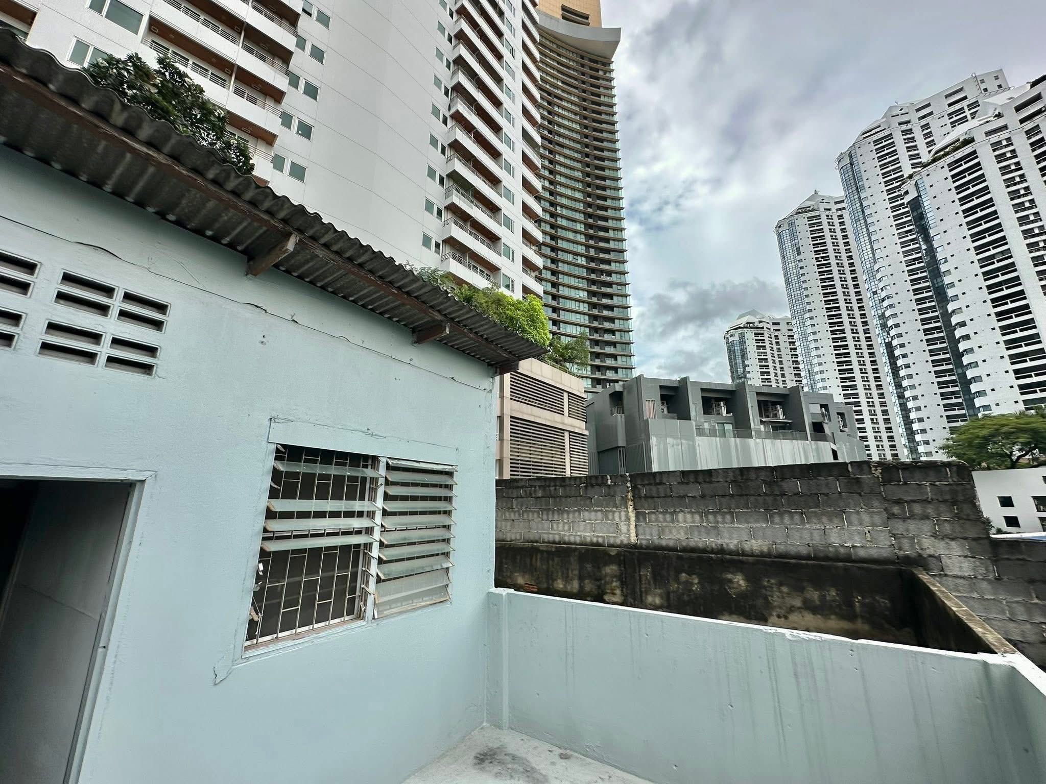 4 卧室 联排别墅 出租 在  - Image 7