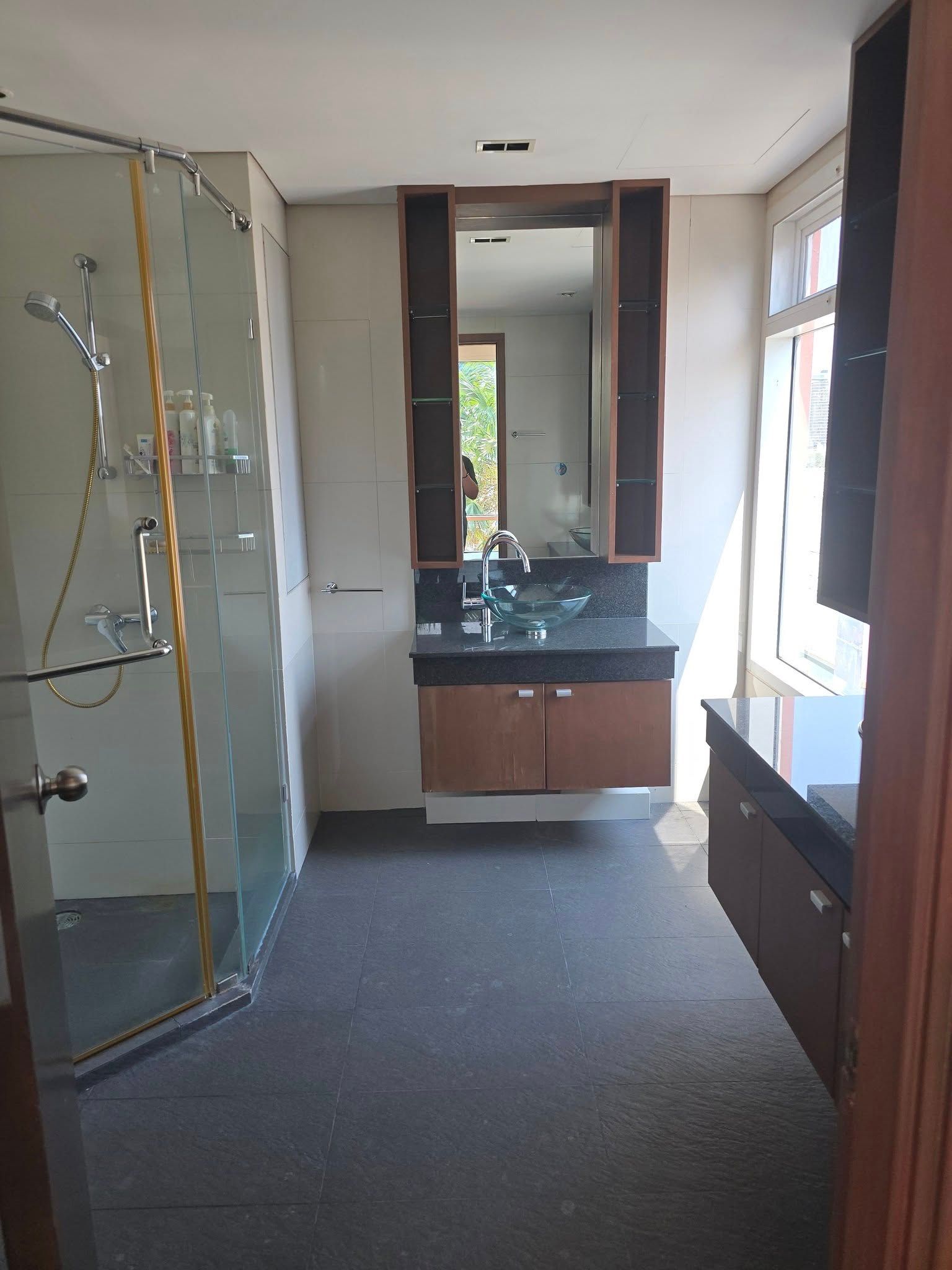 3 卧室 公寓 出售 在  - Image 10