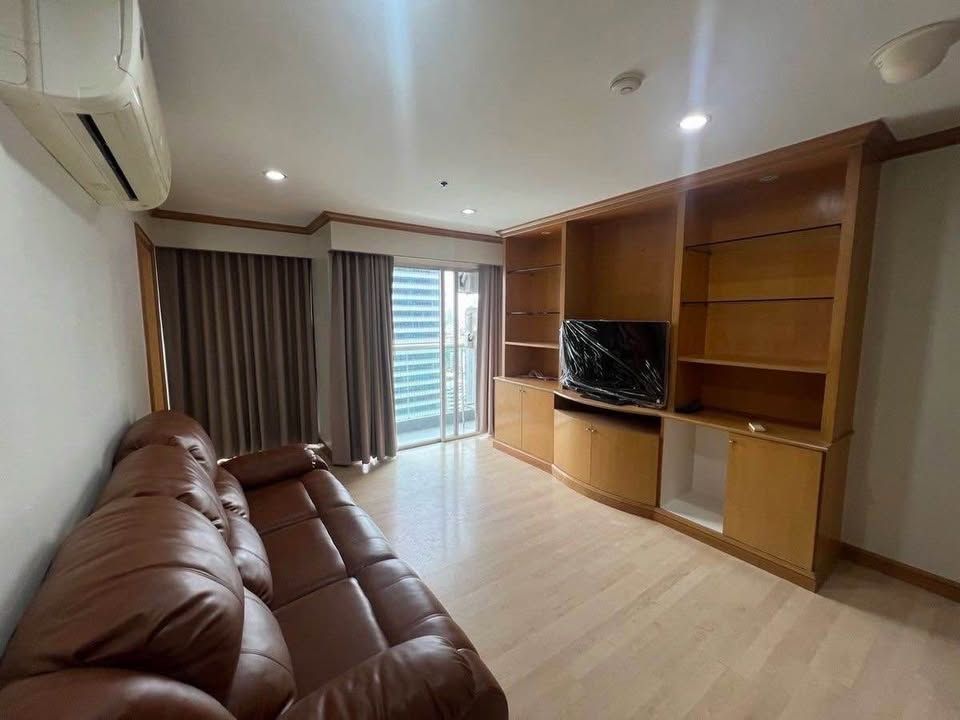 Silom Suite Condominium - Image 1