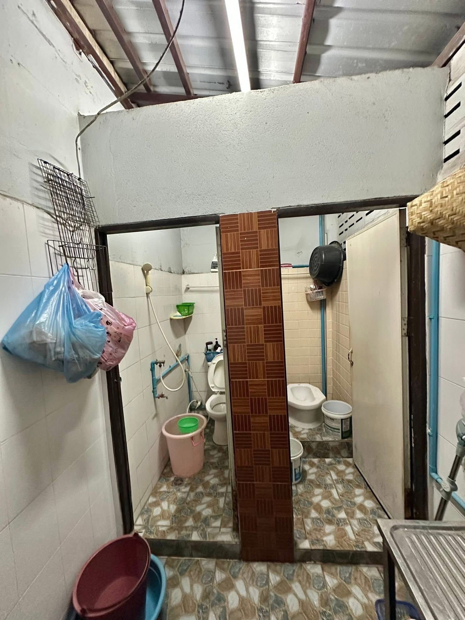 4 卧室 联排别墅 出租 在  - Image 13