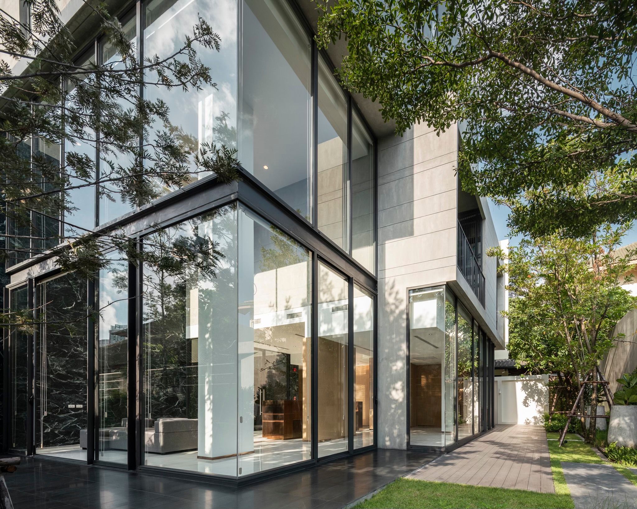 Vana Residences Sukhumvit 26 - Image 4