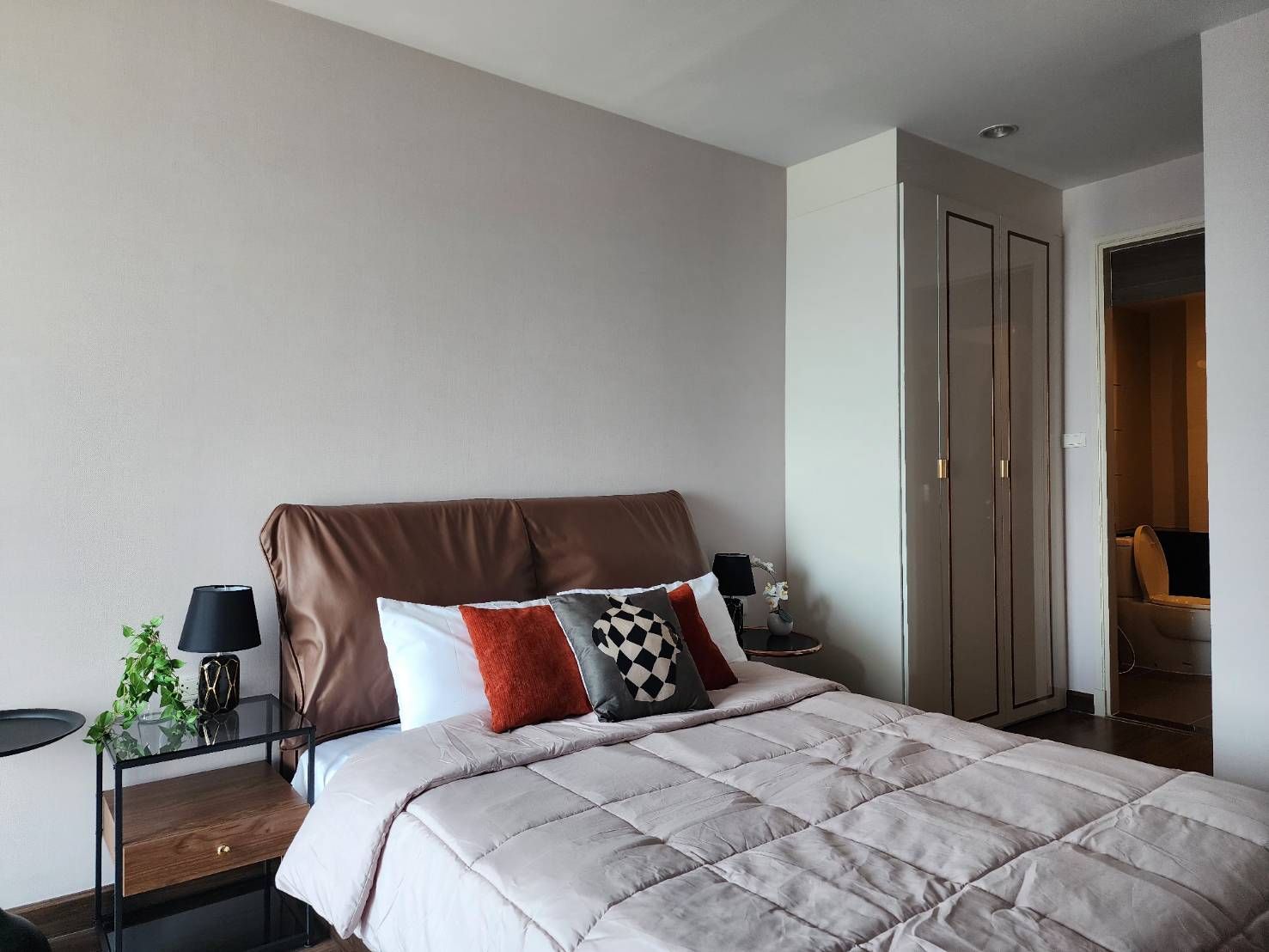 uploads/3efcf3ff-14c0-49cd-a97d-c18a86e0c28f/fec40c4a-405c-4a22-9e32-997001aa8239