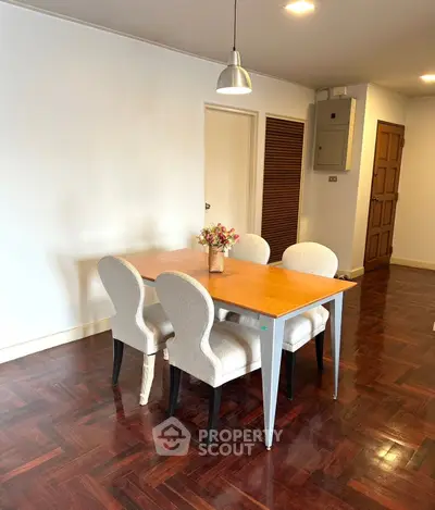 ริชมอนด์ พาเลส สุขุมวิท 43 - Image 4