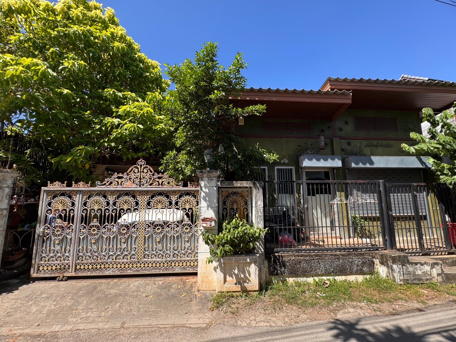 4 Bedroom House For Sale in Chang Khlan, Mueang Chiang Mai, Chiang Mai - Image 1