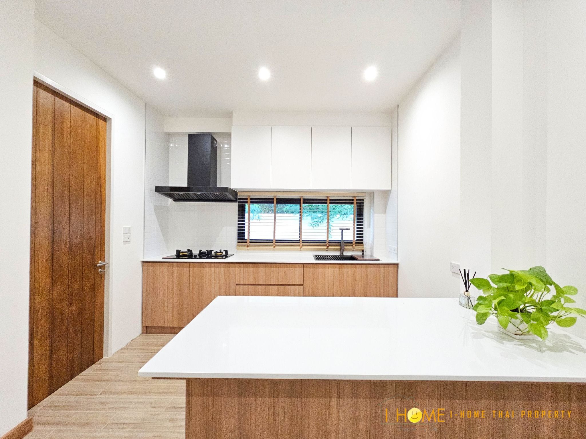 uploads/6fcc1896-9402-4de0-8b07-edfd277d3373/54d83a77-95fc-47e1-82ff-a25d31dc9ca6