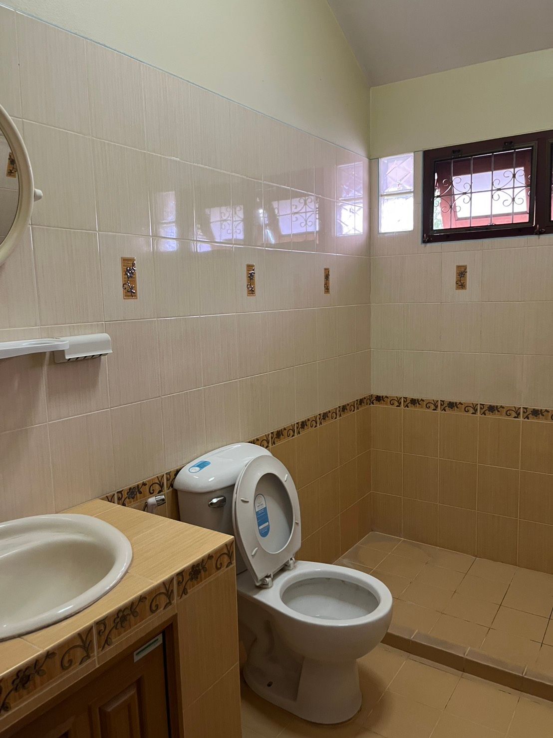 3 卧室 独立房屋 出租 在  - Image 16