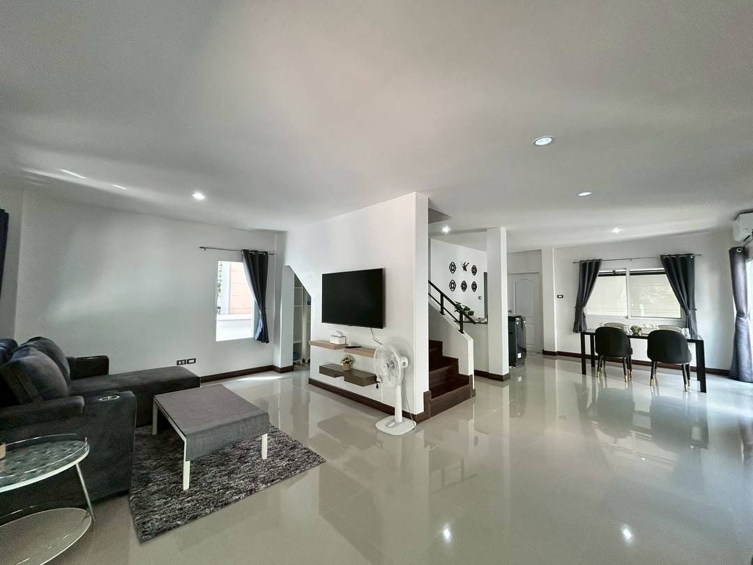 uploads/6fcc1896-9402-4de0-8b07-edfd277d3373/96ff53b6-a593-44e3-b827-572b44261b50