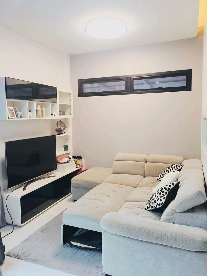 uploads/6fcc1896-9402-4de0-8b07-edfd277d3373/982f992c-1794-418d-9351-75adfdc232a2