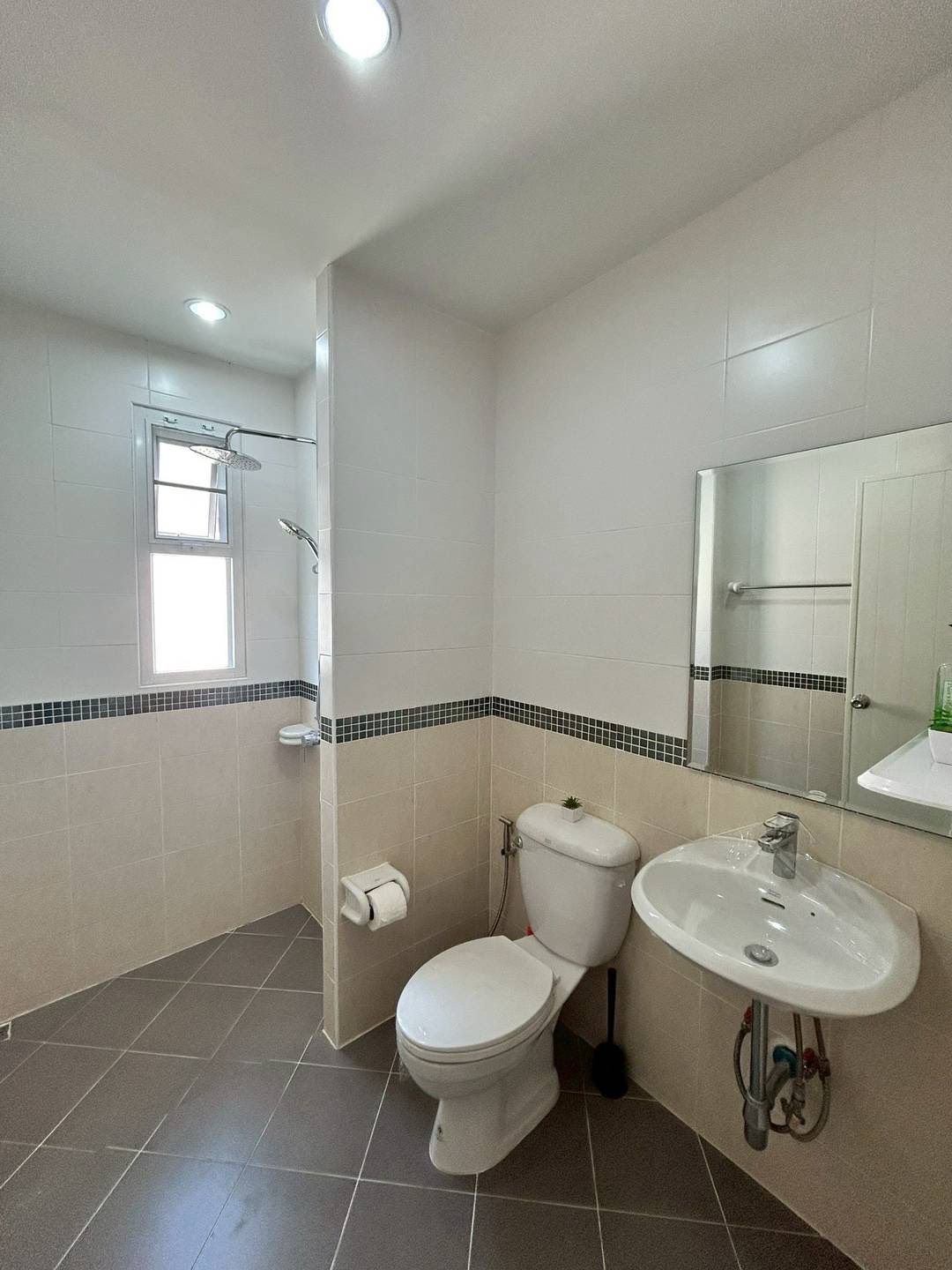 uploads/6fcc1896-9402-4de0-8b07-edfd277d3373/bce89957-d8ec-409d-817f-459908bd63b6