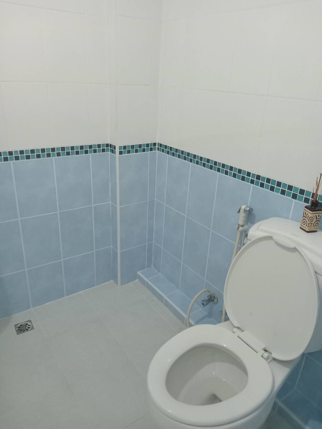 uploads/6fcc1896-9402-4de0-8b07-edfd277d3373/de61a586-7089-48d6-9be3-f80a84540db7