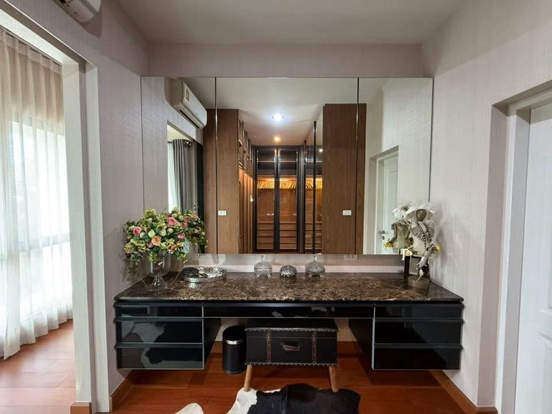 Blue Lagoon 2 - Image 11